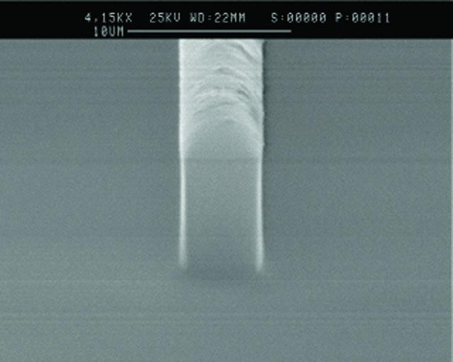 7 μm polyimide feature RIE
