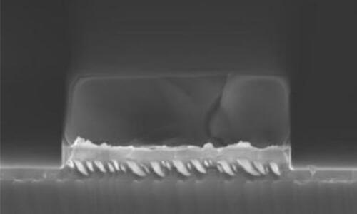 Vertical Al2O3 tunnel junction