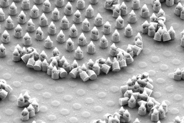 Nanobullets SEM image